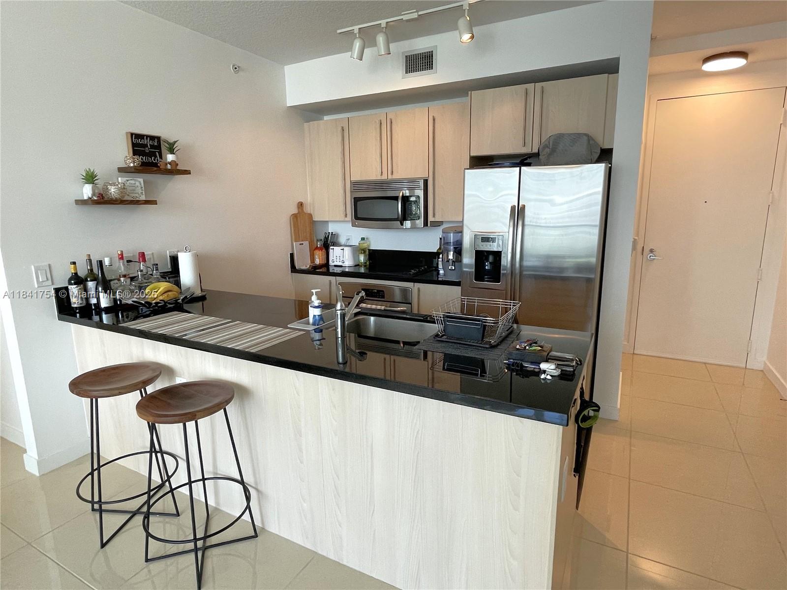 79 SW 12th St #1211-S, Miami FL 33130