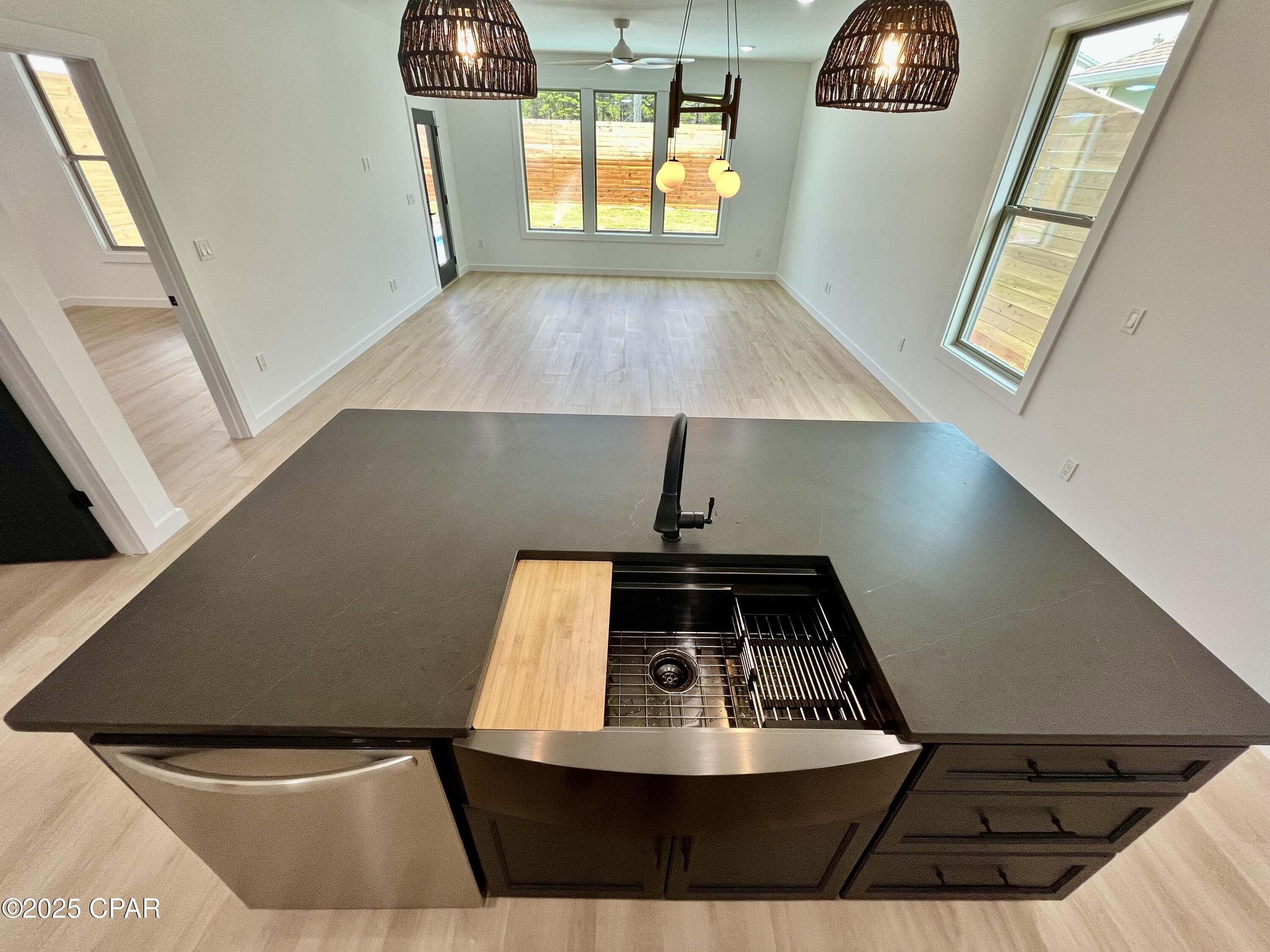 Image 12 For 20914 Lakeview Drive