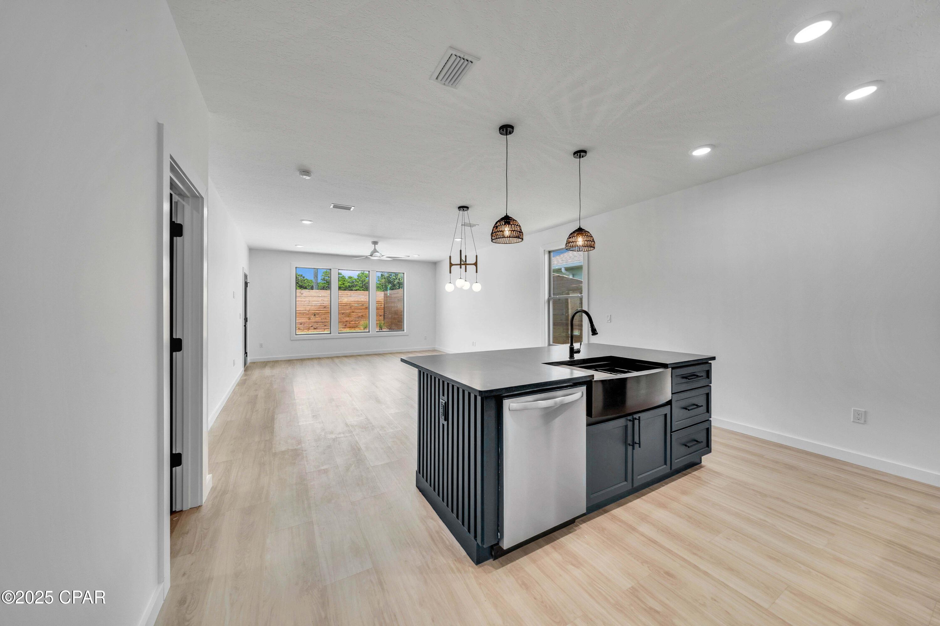 Image 14 For 20914 Lakeview Drive