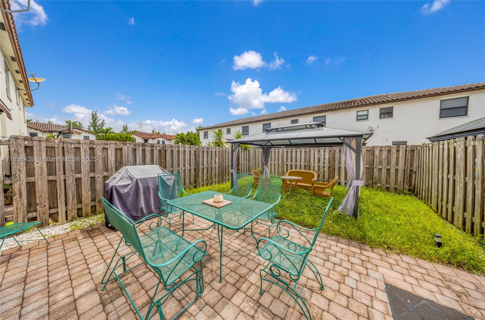 8877 NW 103rd Ave, Doral, Florida image 16