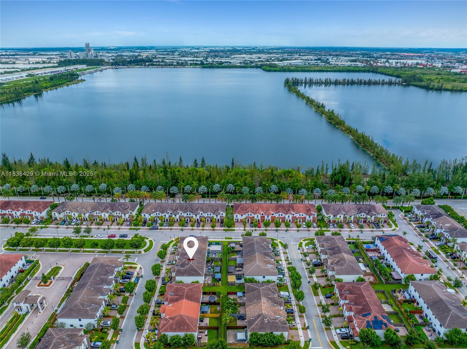 8877 NW 103rd Ave, Doral, Florida image 42