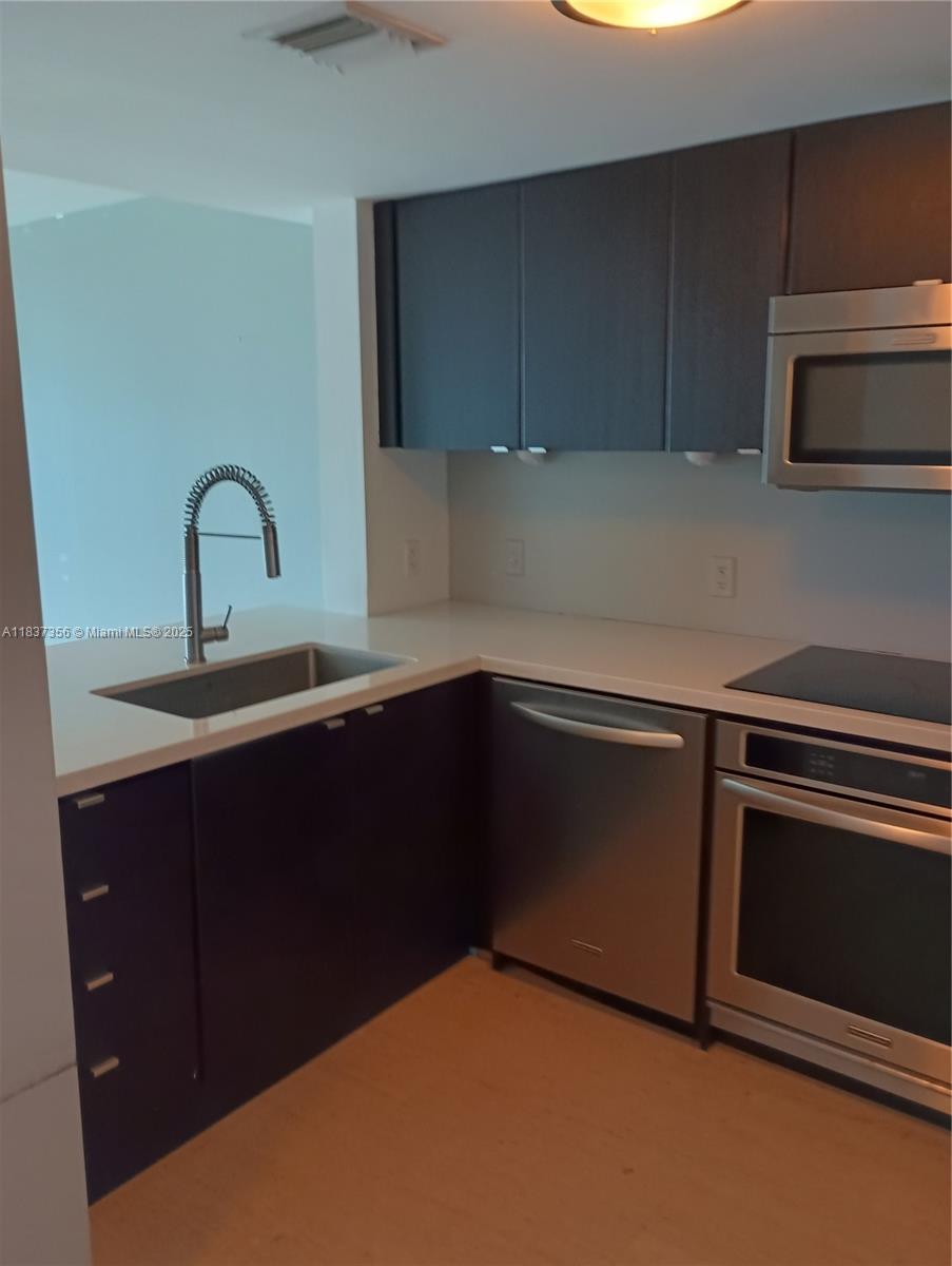 2101 Brickell Ave #2504, Miami FL 33129