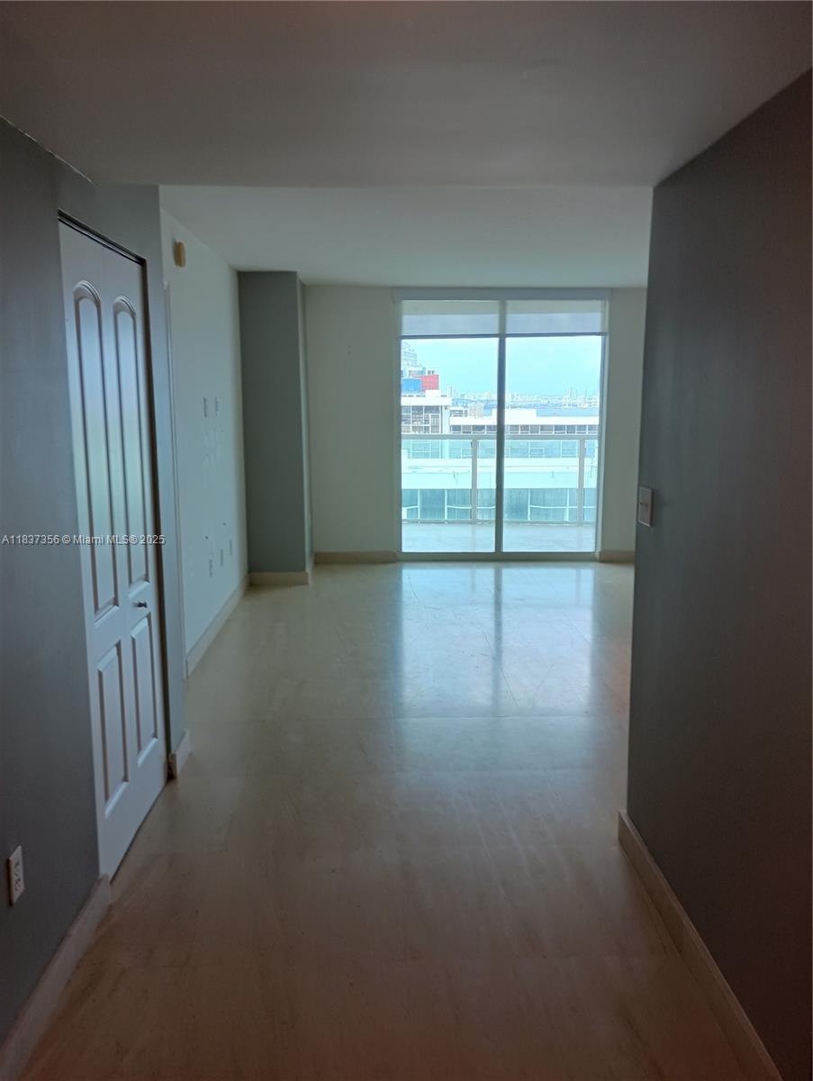 2101 Brickell Ave #2504, Miami FL 33129