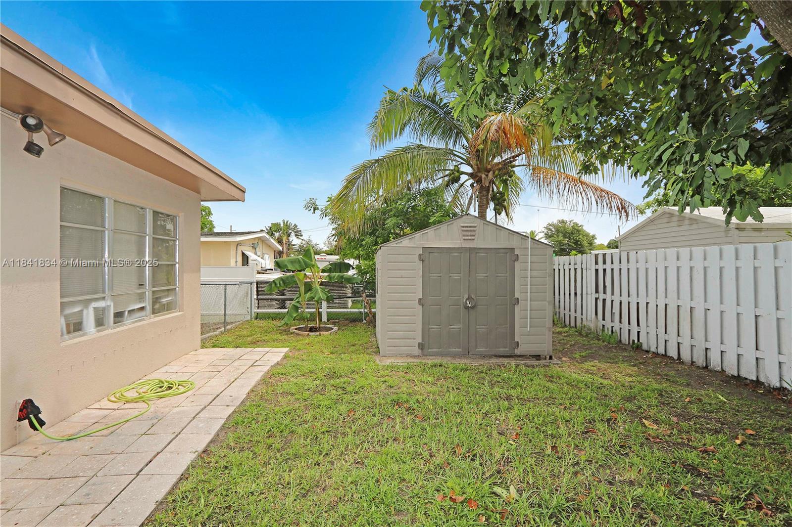 3611 SW 40th Ave, West Park, Florida image 19