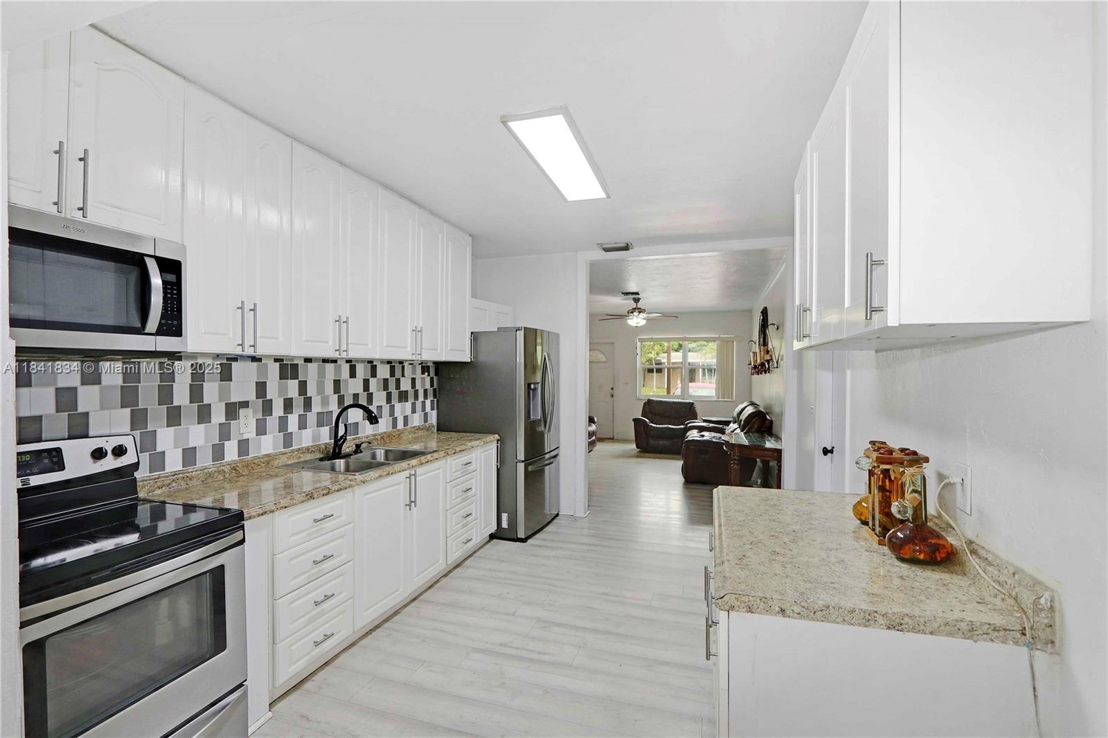 3611 SW 40th Ave, West Park, Florida image 5