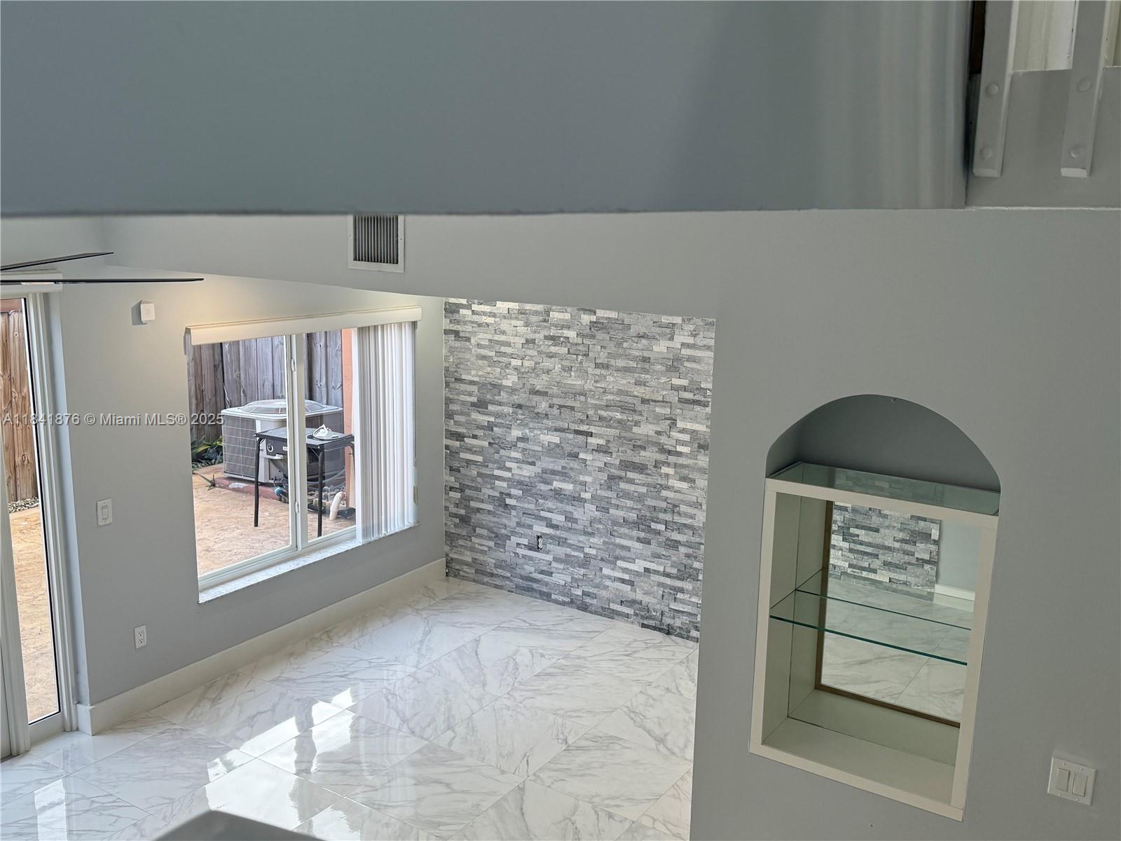 8424 NW 139th Ter #2705, Miami Lakes, Florida image 14