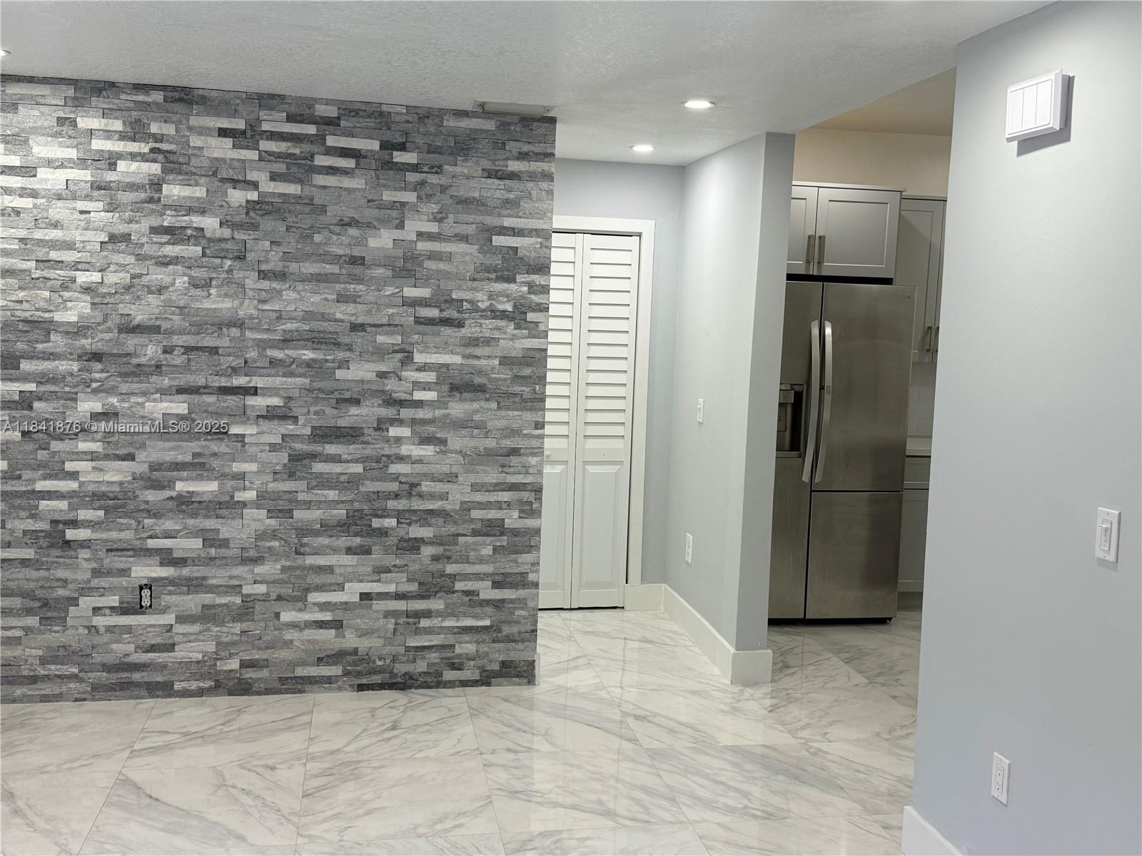 8424 NW 139th Ter #2705, Miami Lakes, Florida image 15