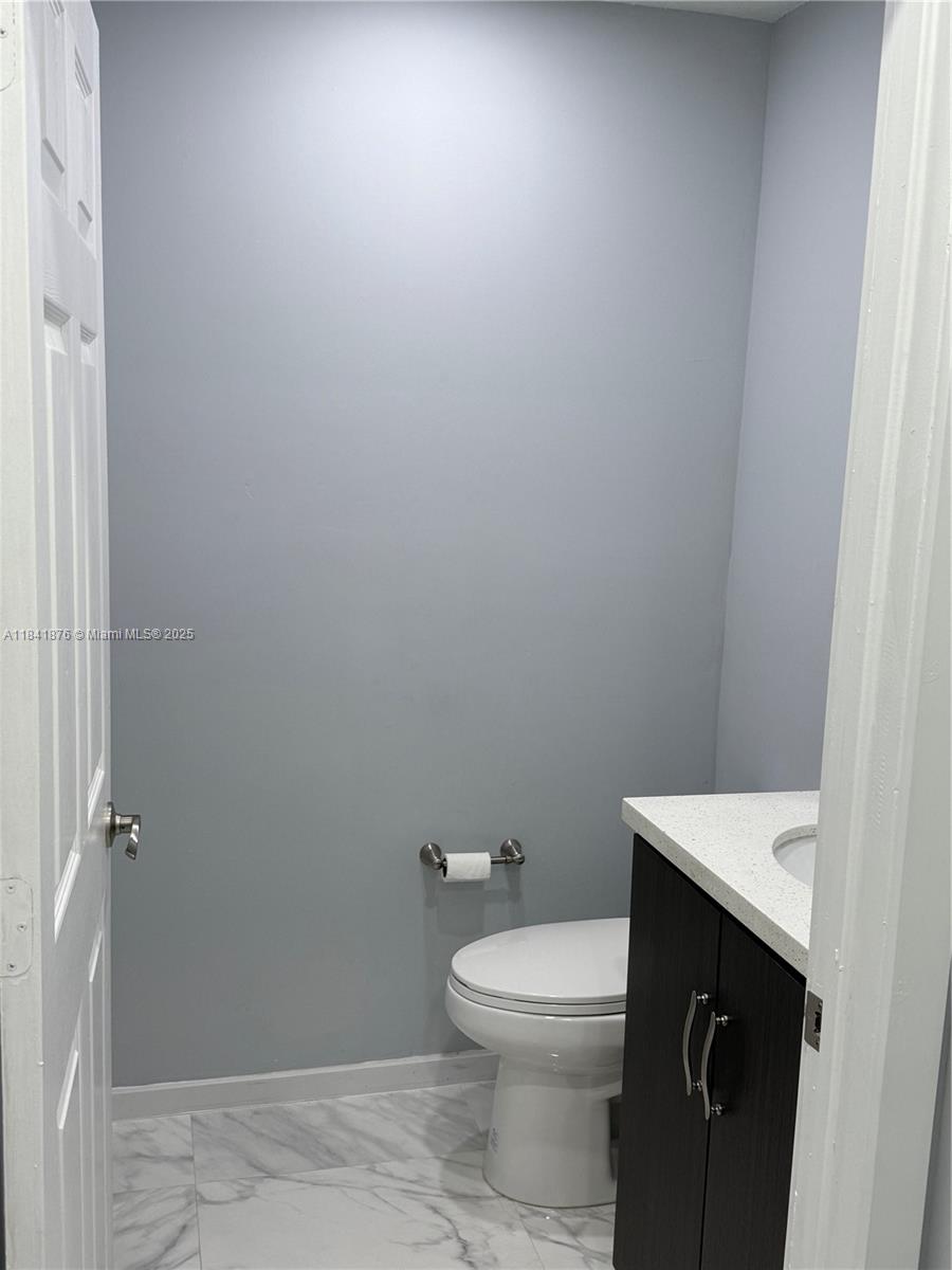 8424 NW 139th Ter #2705, Miami Lakes, Florida image 26