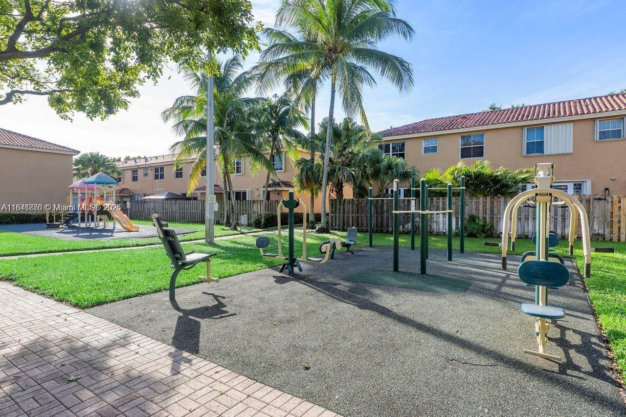 8424 NW 139th Ter #2705, Miami Lakes, Florida image 30