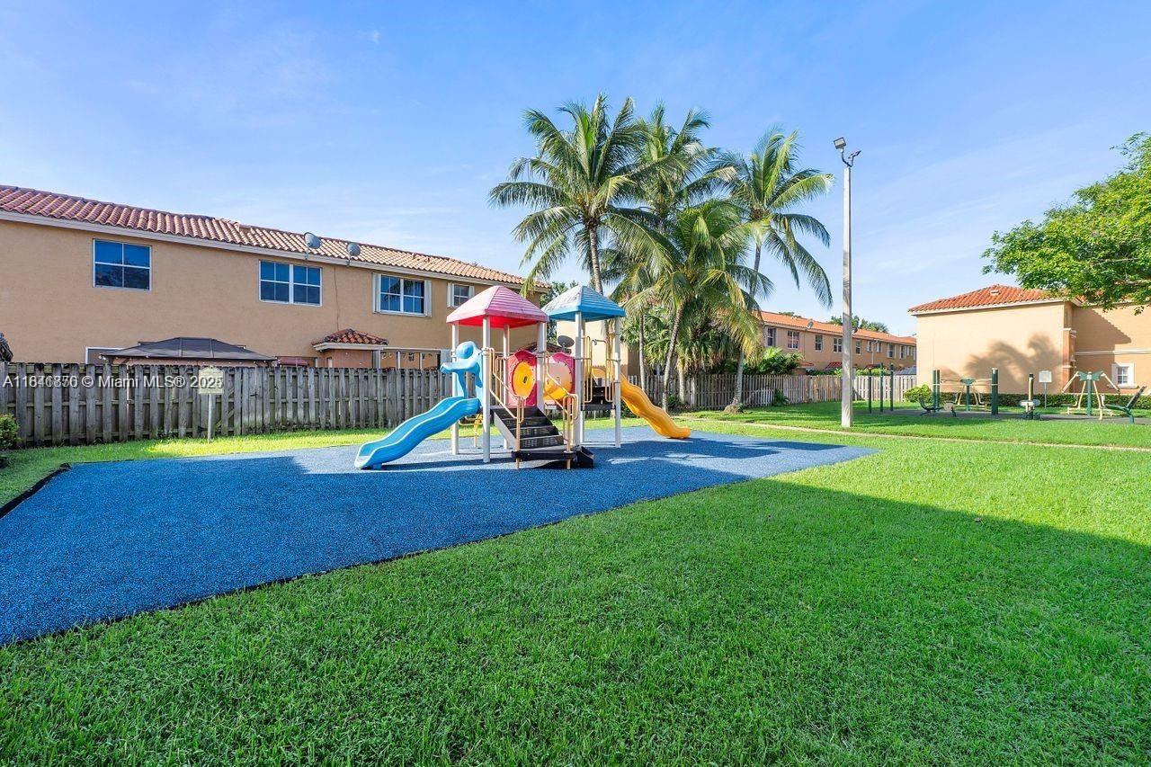 8424 NW 139th Ter #2705, Miami Lakes, Florida image 31