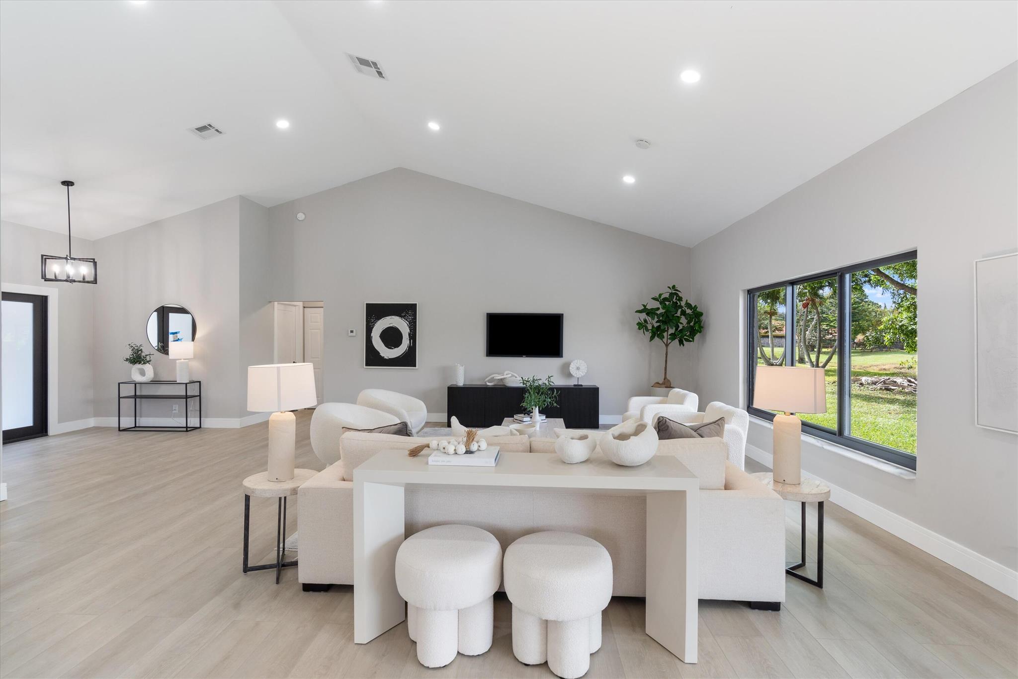 Homes for sale in Boynton Beach, FL | 9471 Sun Pointe Dr, Boynton Beach, FL 33437 | MLS# R11108186