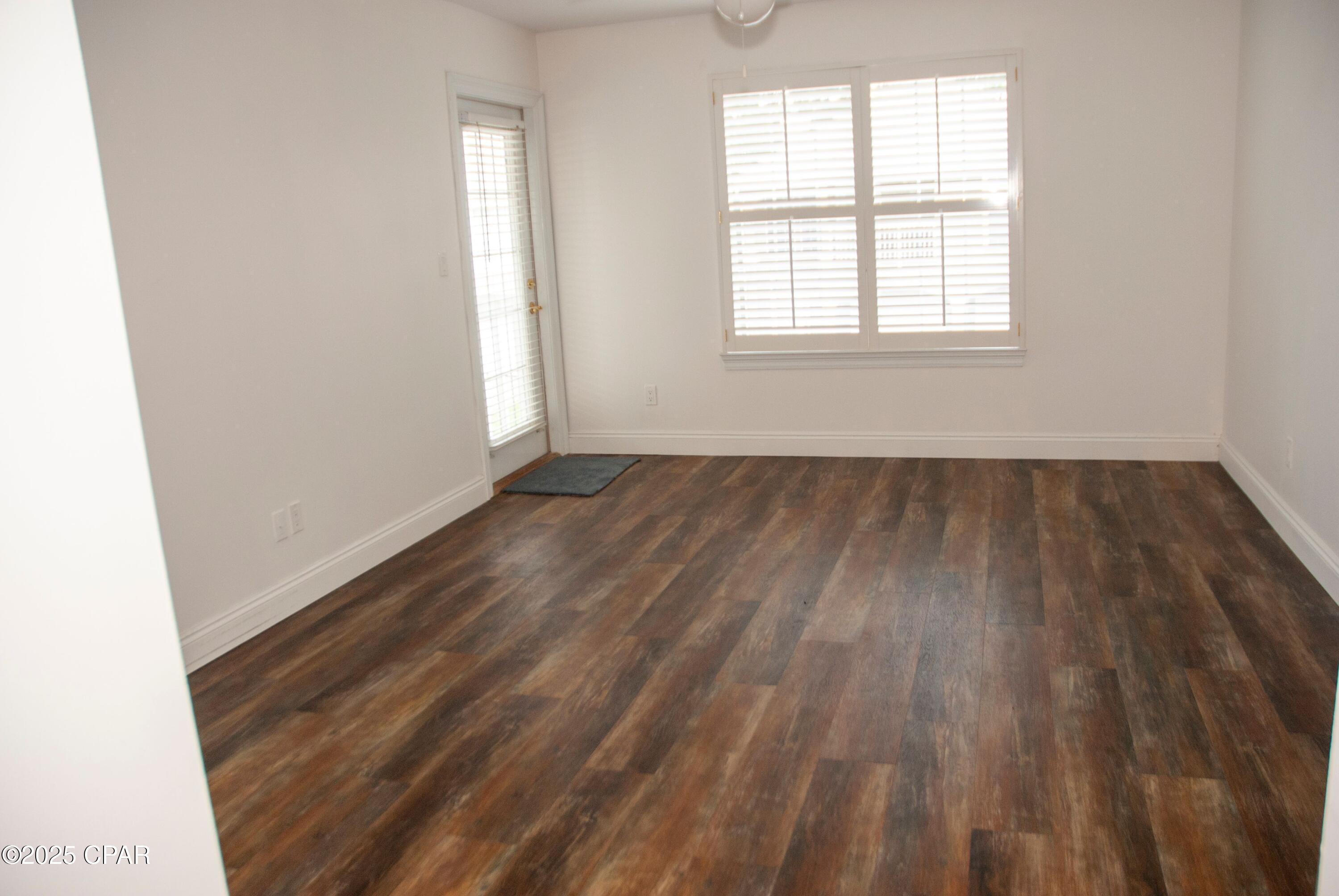 Image 12 For 7009 Lagoon Drive