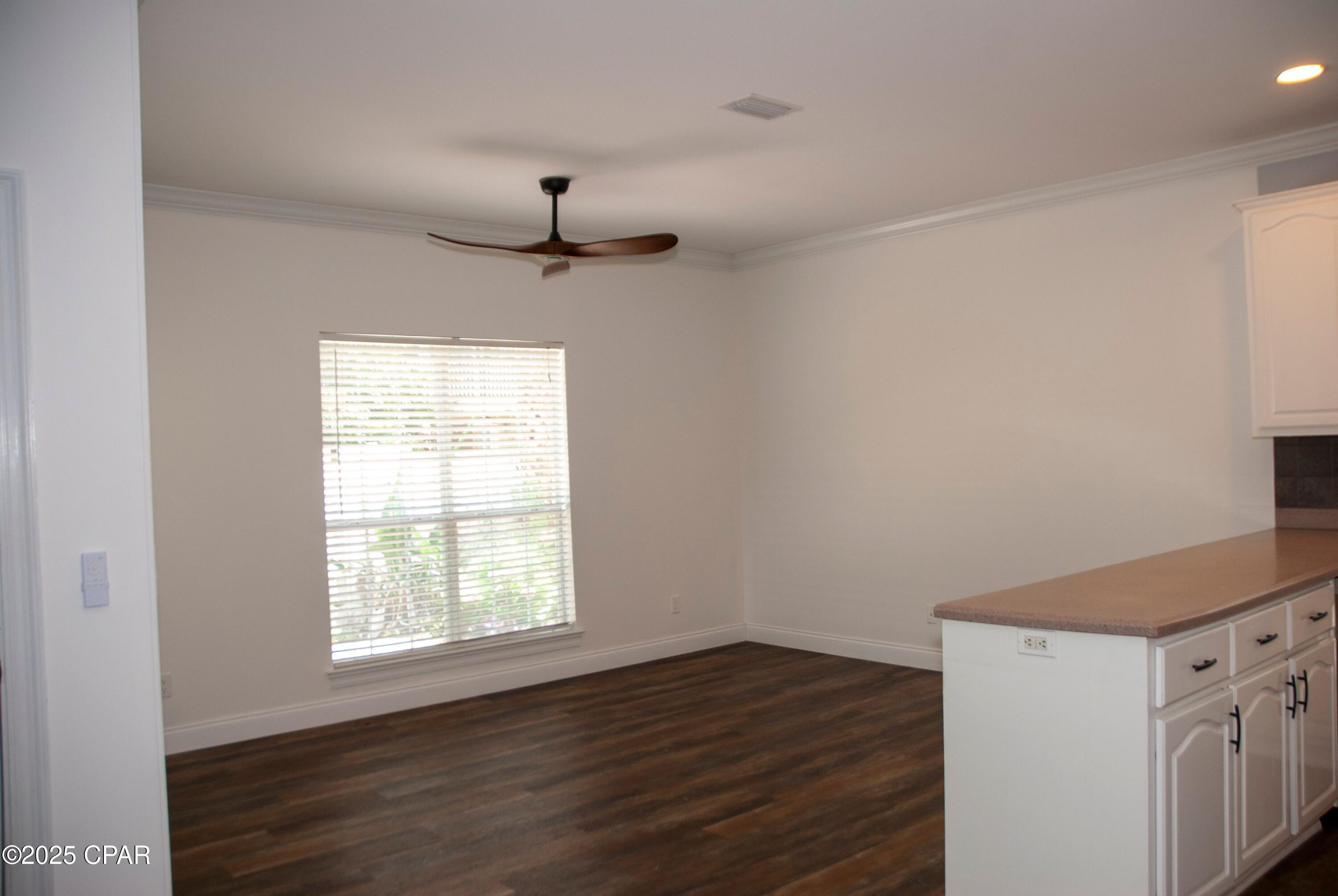 Image 6 For 7009 Lagoon Drive