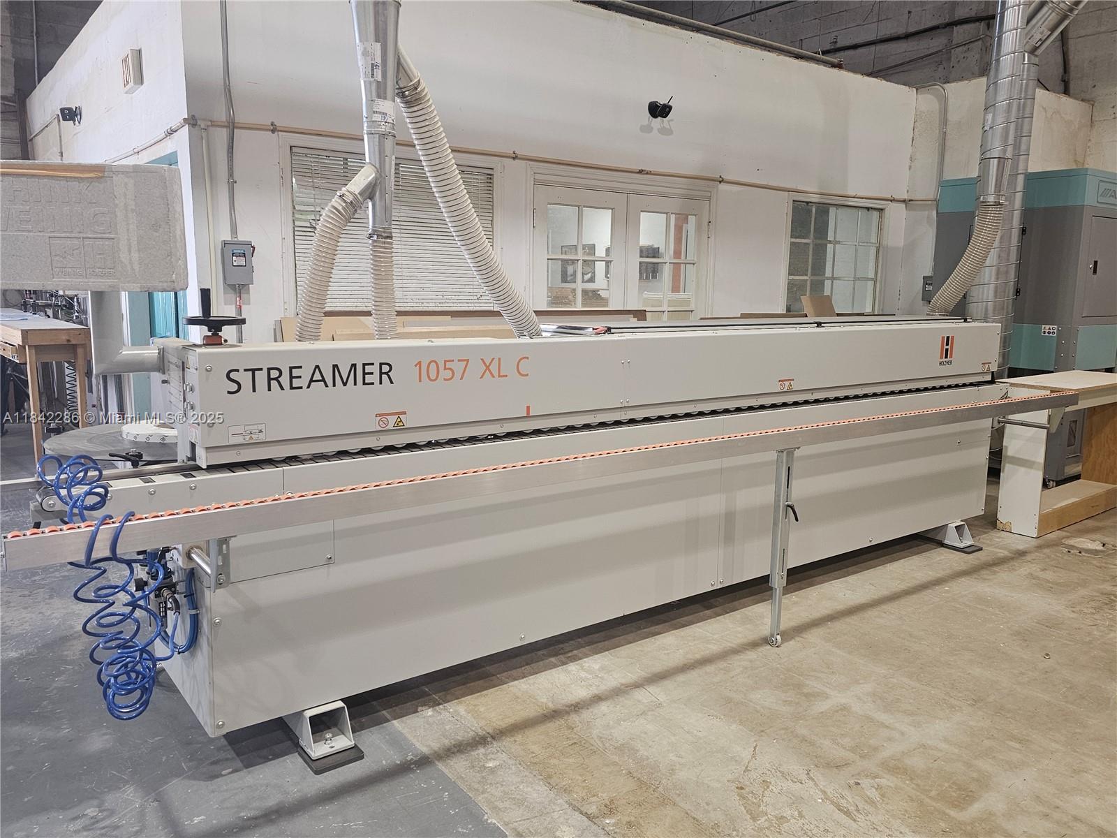  KITCHEN CABINET MANUFACTURER, Miami, Florida 33166