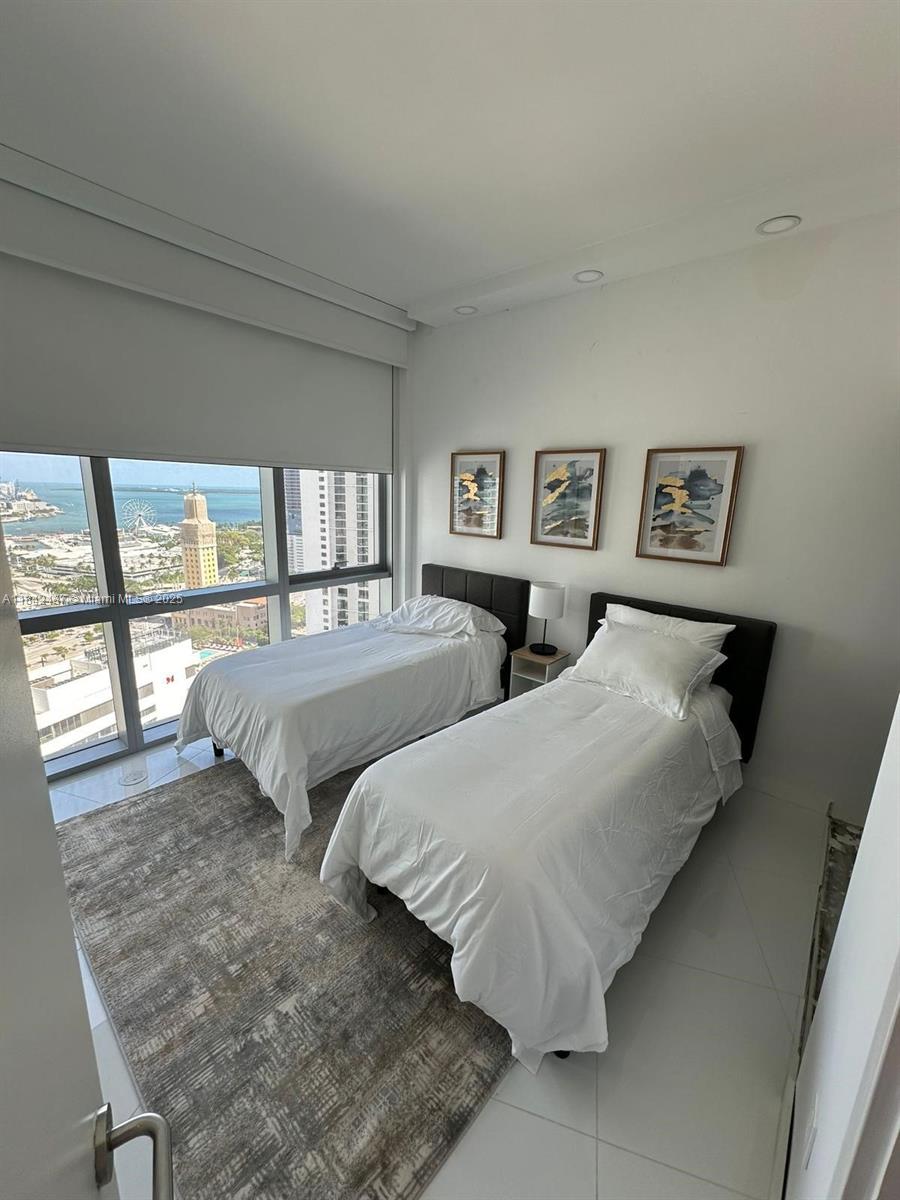 851 NE 1st Ave #2309, Miami FL 33132