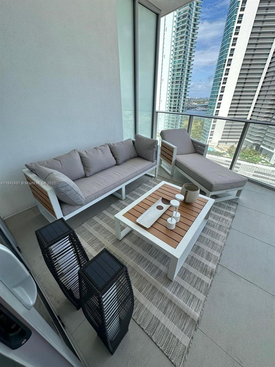 851 NE 1st Ave #2309, Miami FL 33132