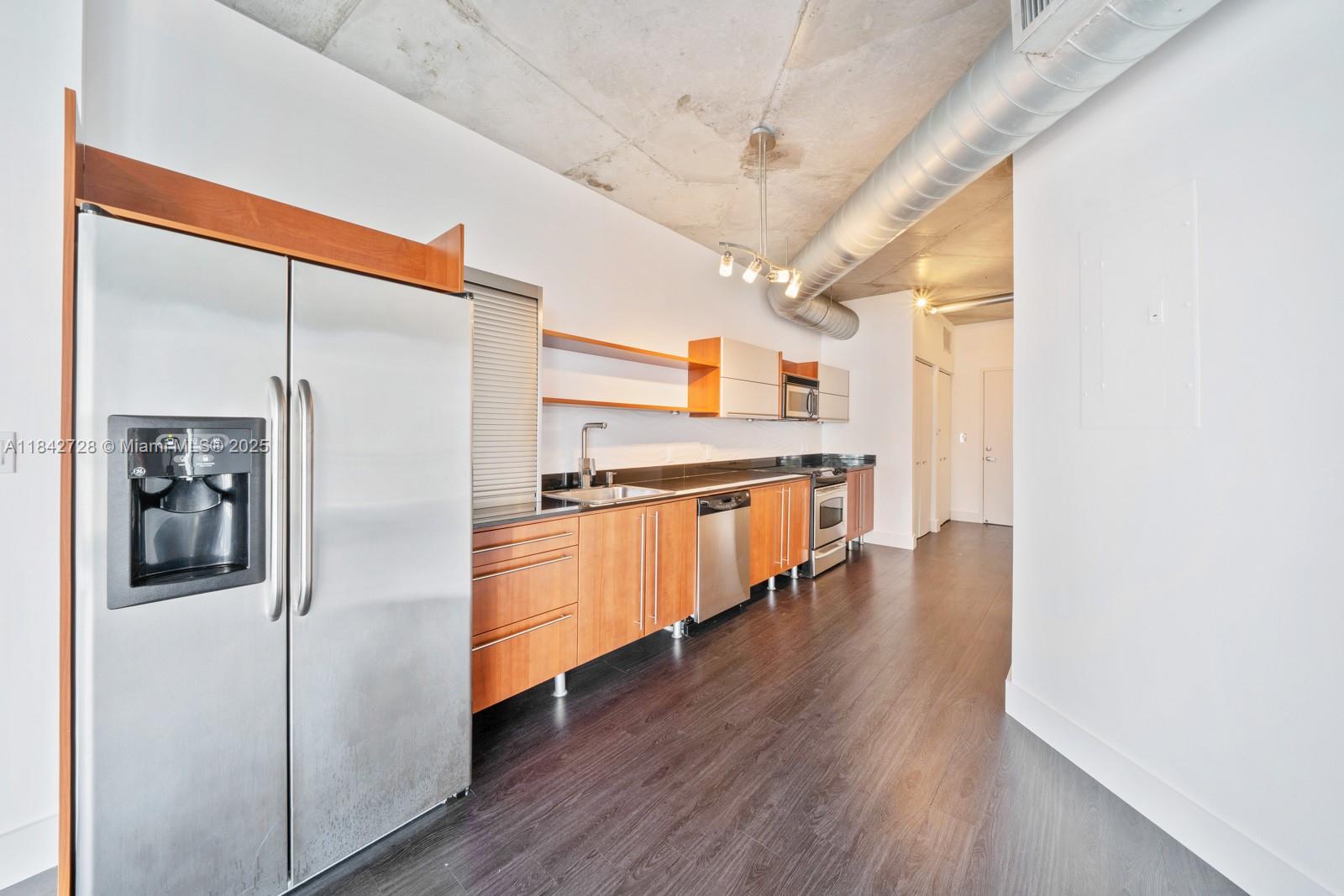 690 SW 1st Court #1001, Miami FL 33130