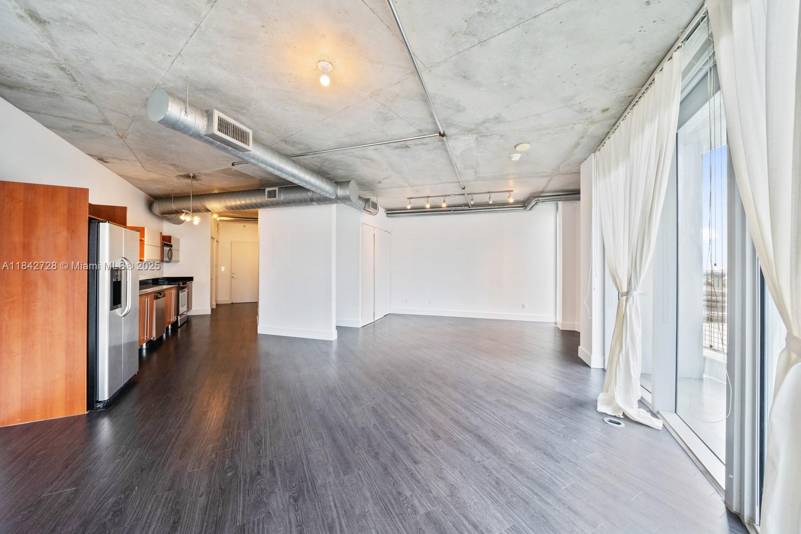 690 SW 1st Court #1001, Miami FL 33130