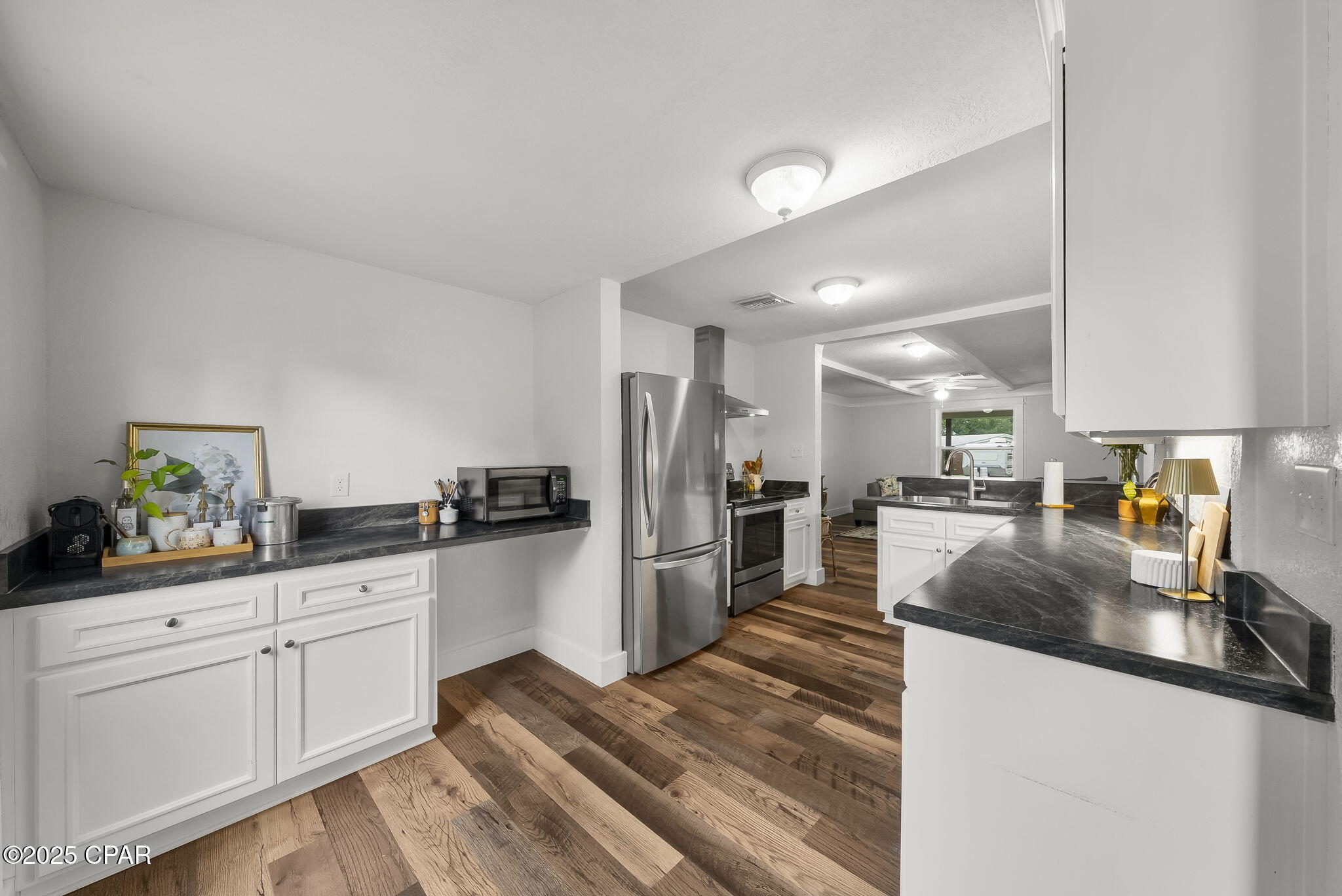 Image 12 For 1902 Tyndall Drive