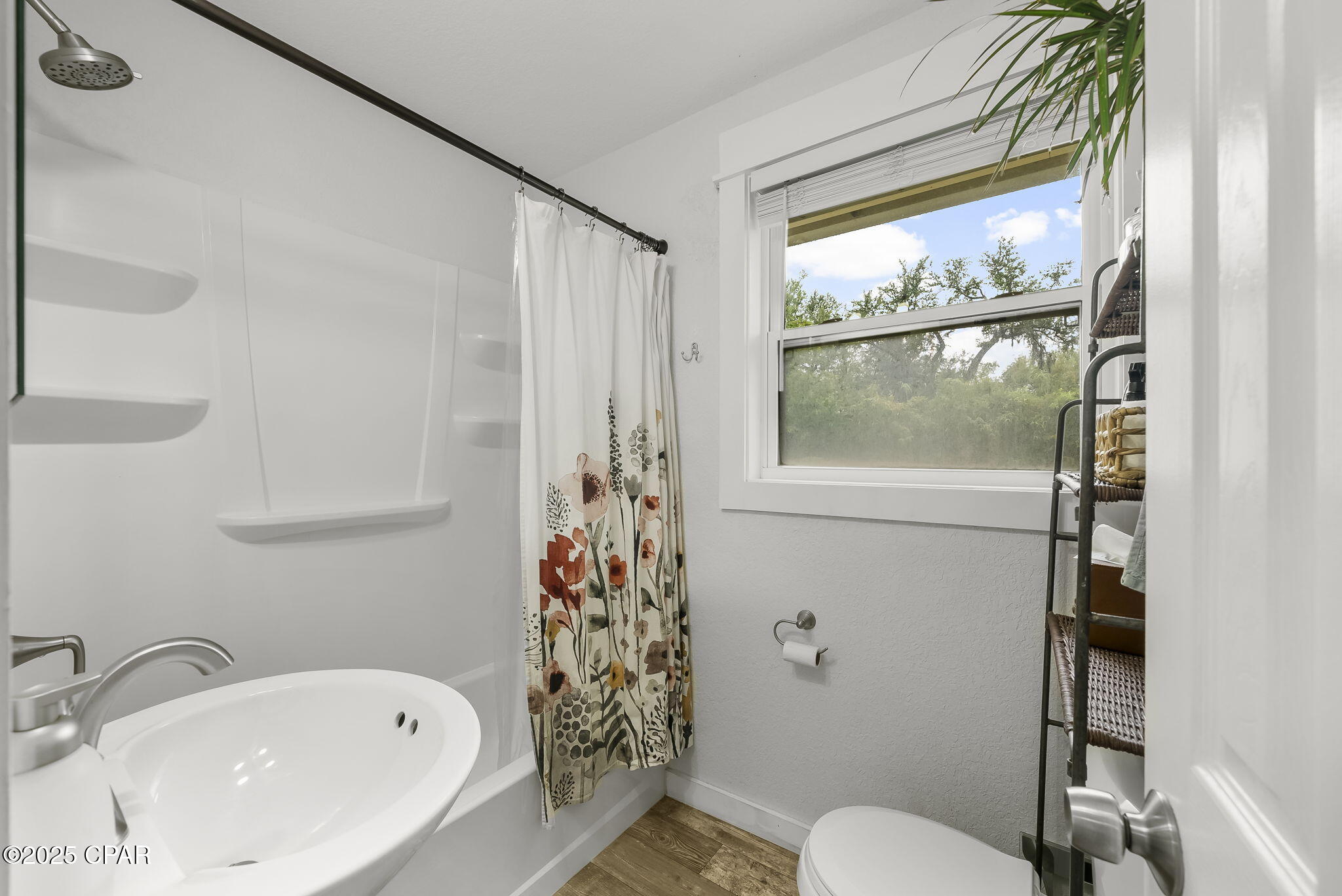 Image 19 For 1902 Tyndall Drive