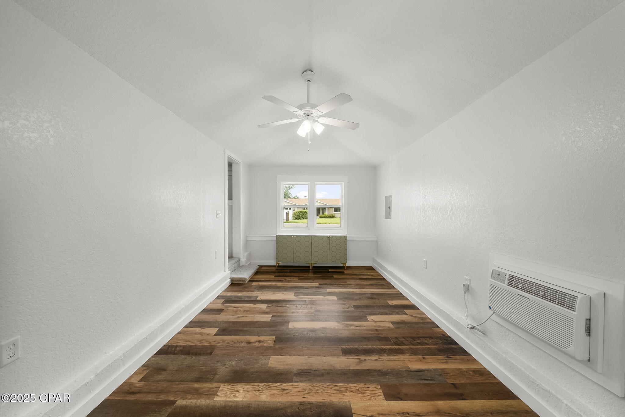 Image 30 For 1902 Tyndall Drive