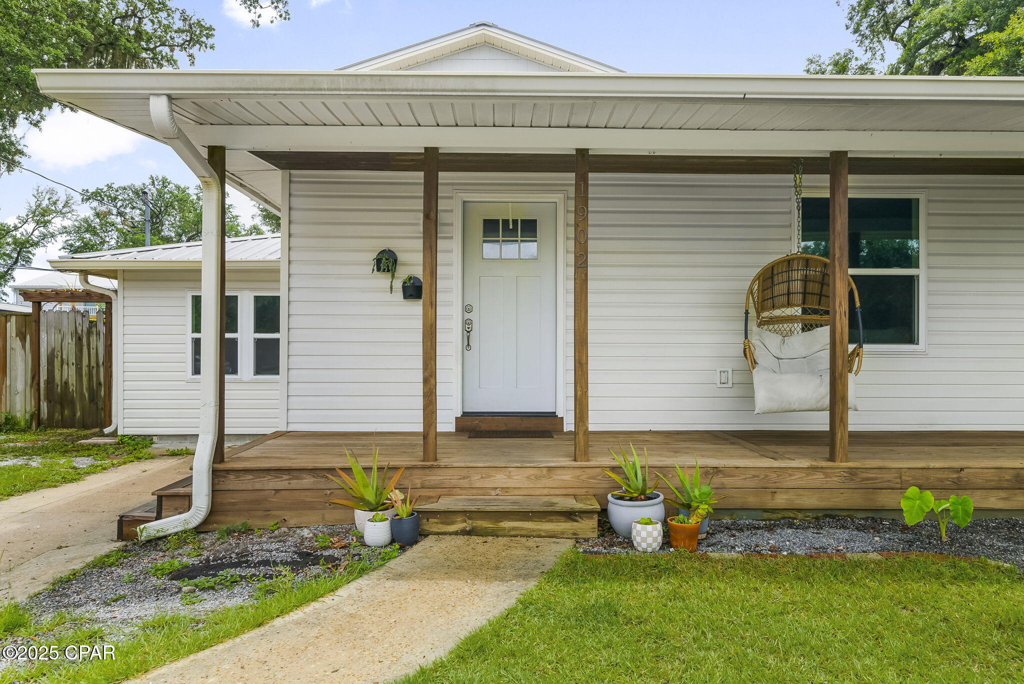 Image 5 For 1902 Tyndall Drive