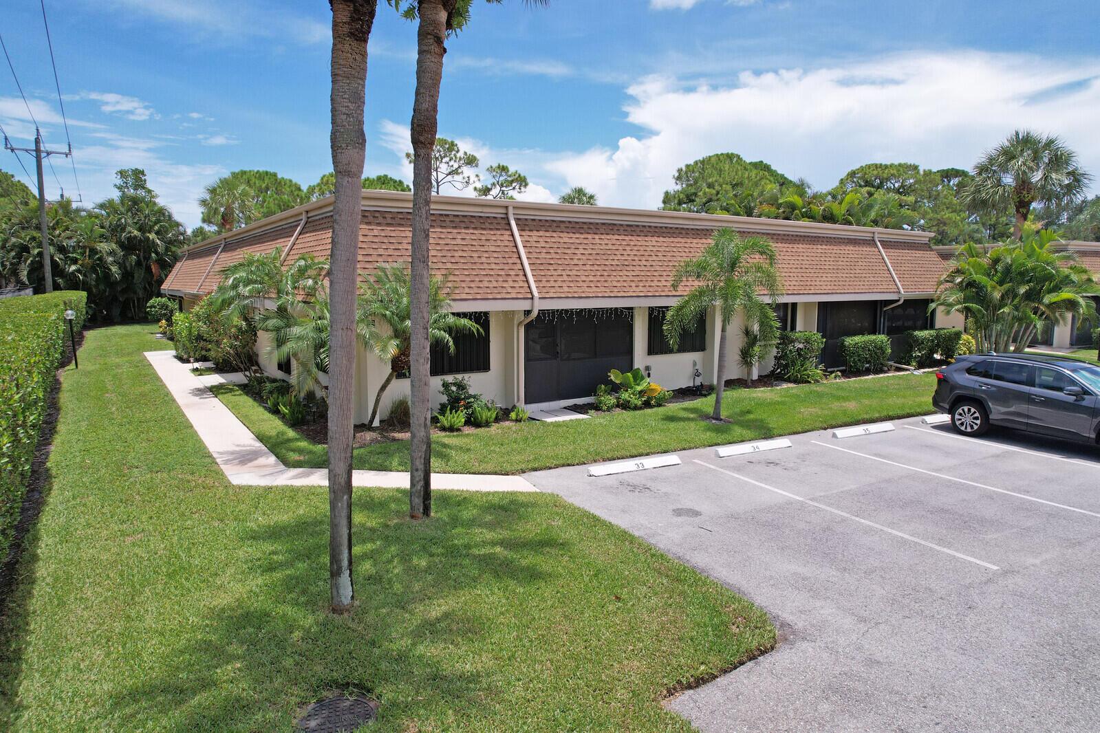 Showcase Image of listing 104 Half Moon Circle A