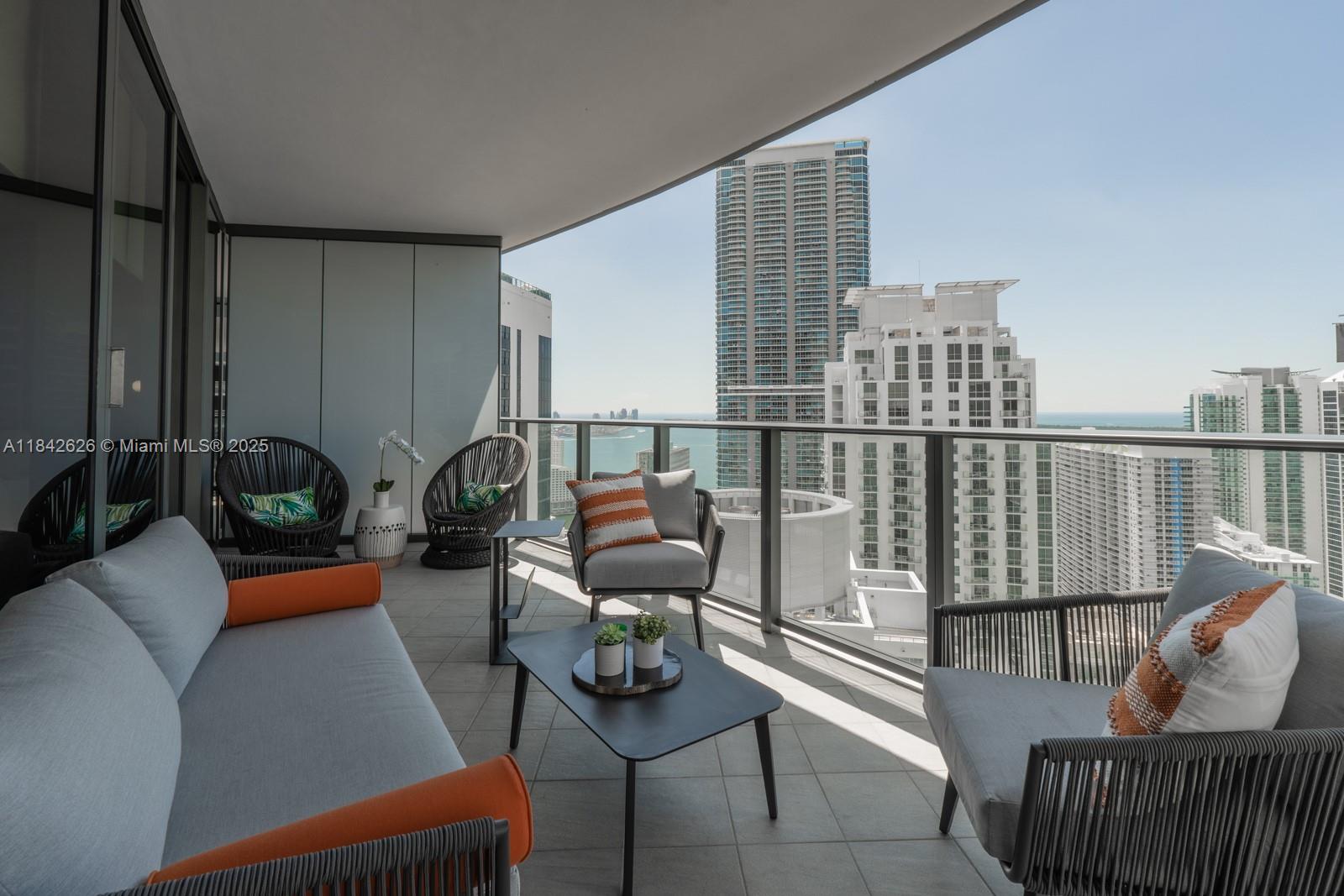 1000 Brickell Plz #4502, Miami FL 33131