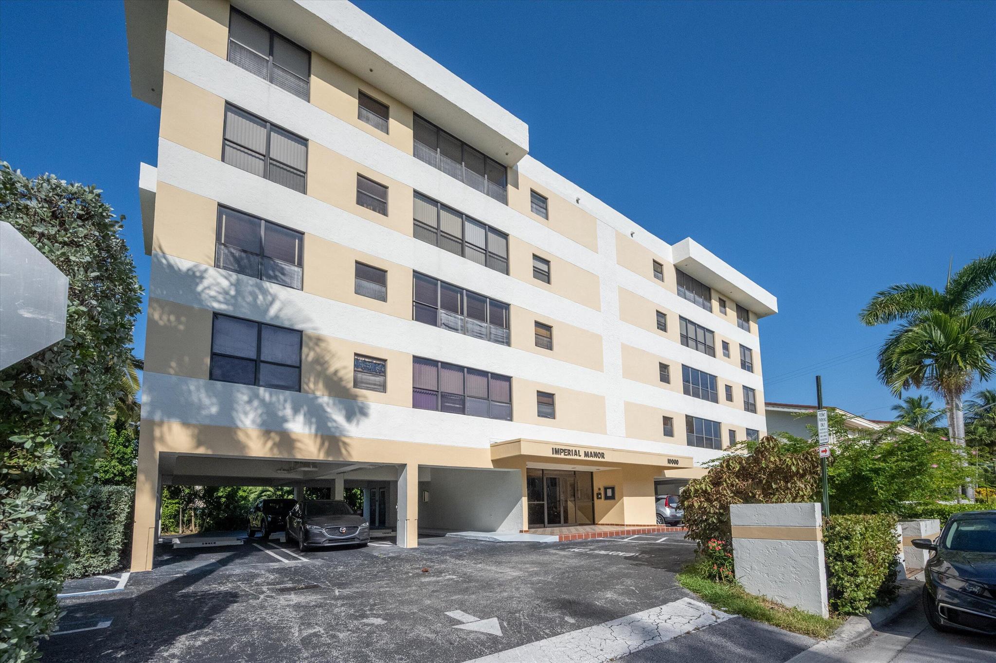 10000 Bay Harbor Terrace Unit 404- A, Bay Harbor Islands, Florida 33154