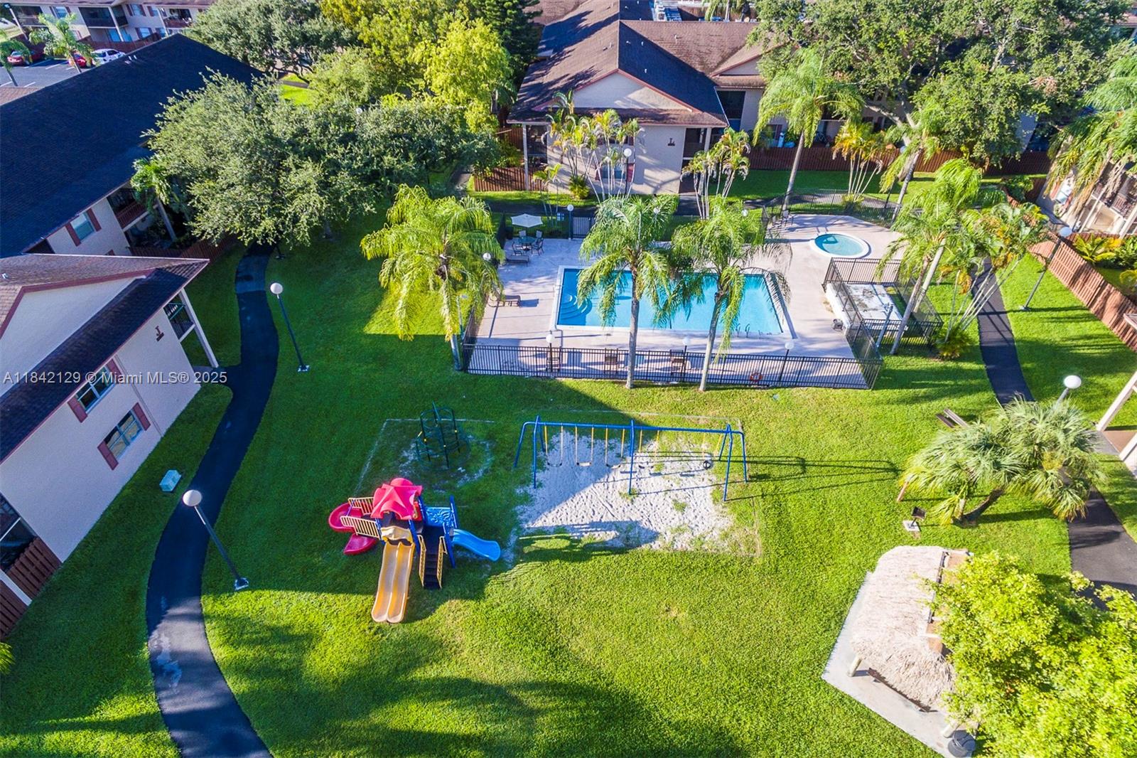 Property photo # 4