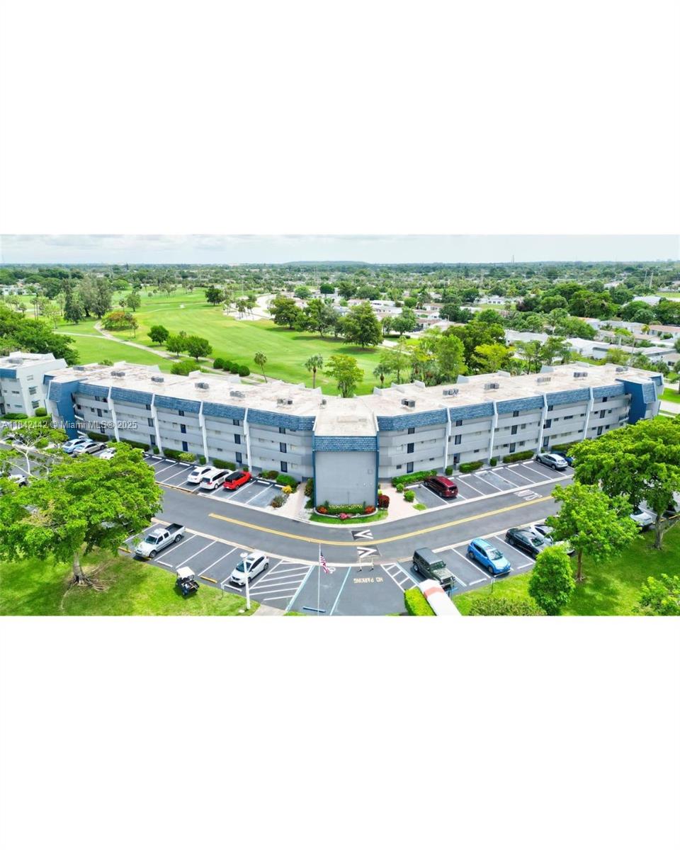 7787 Golf Cir Dr 106 FL