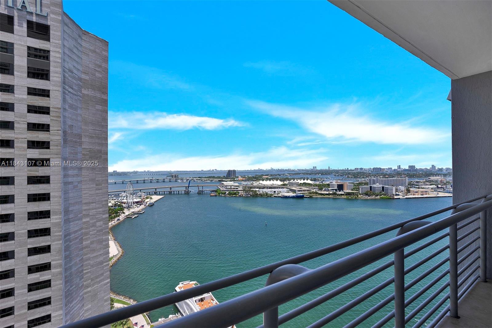 335 S Biscayne Blvd #2910, Miami FL 33131