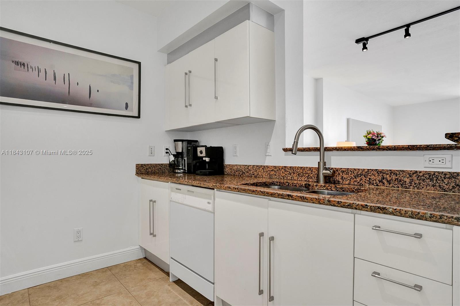 335 S Biscayne Blvd #2910, Miami FL 33131