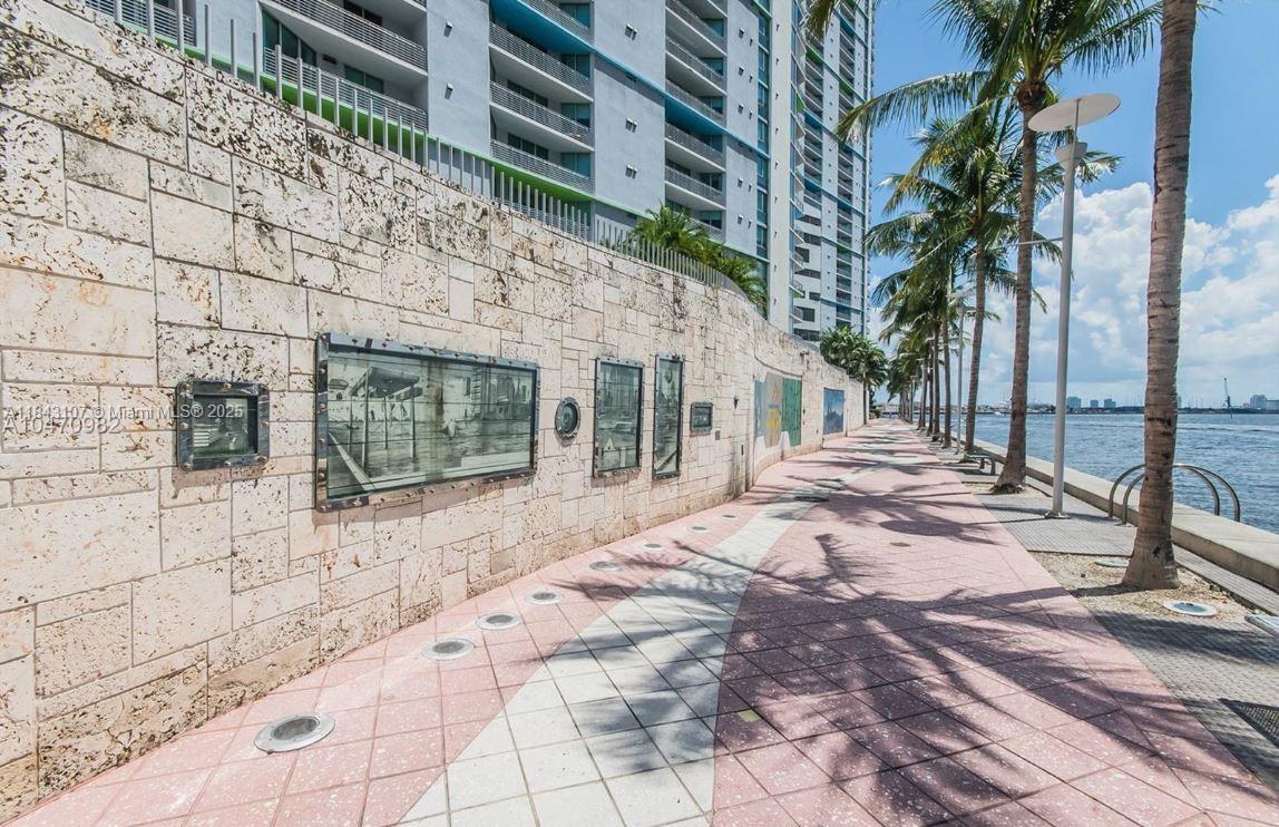 335 S Biscayne Blvd #2910, Miami FL 33131