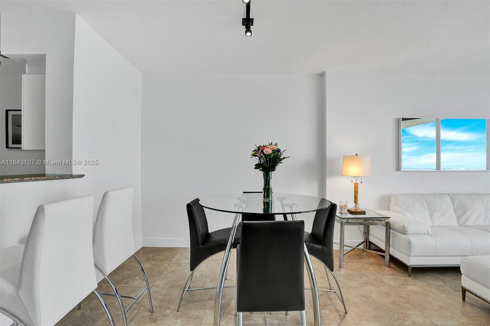 335 S Biscayne Blvd #2910, Miami FL 33131