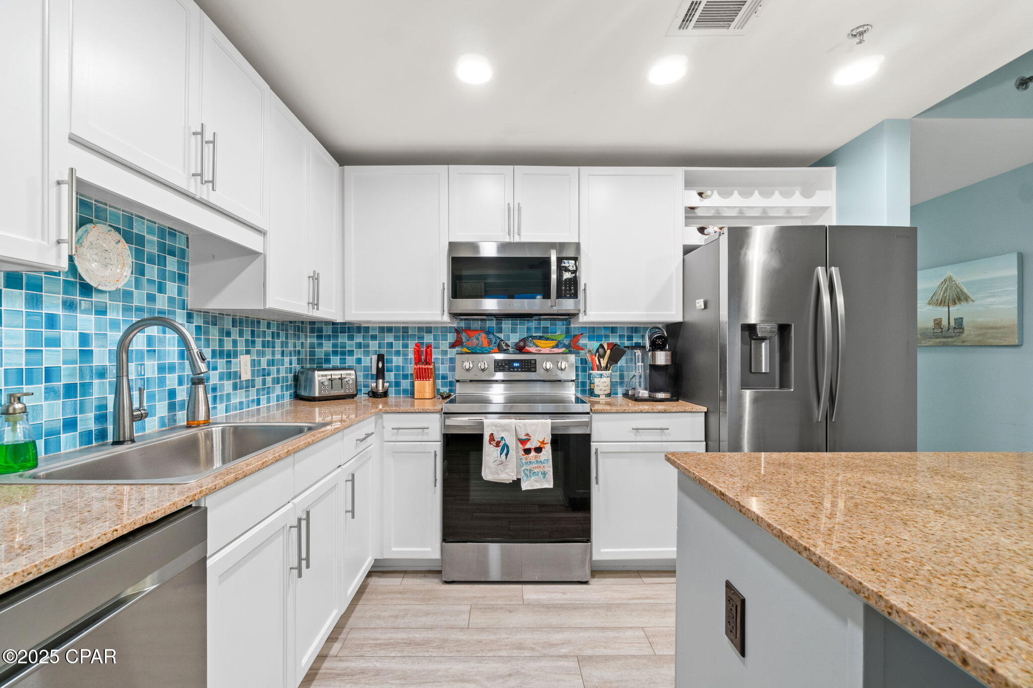 Image 6 For 9860 Thomas Drive 1010
