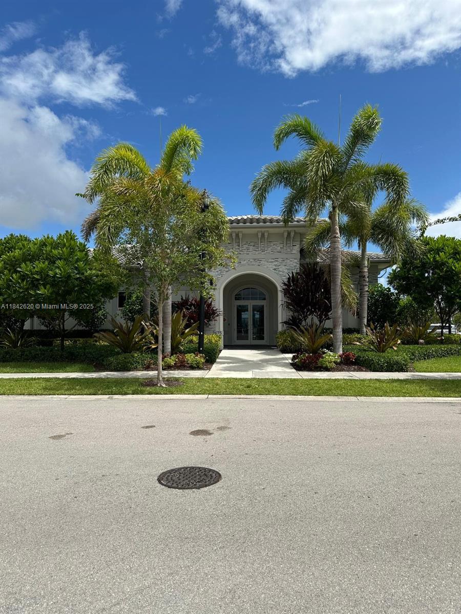 Property photo # 9