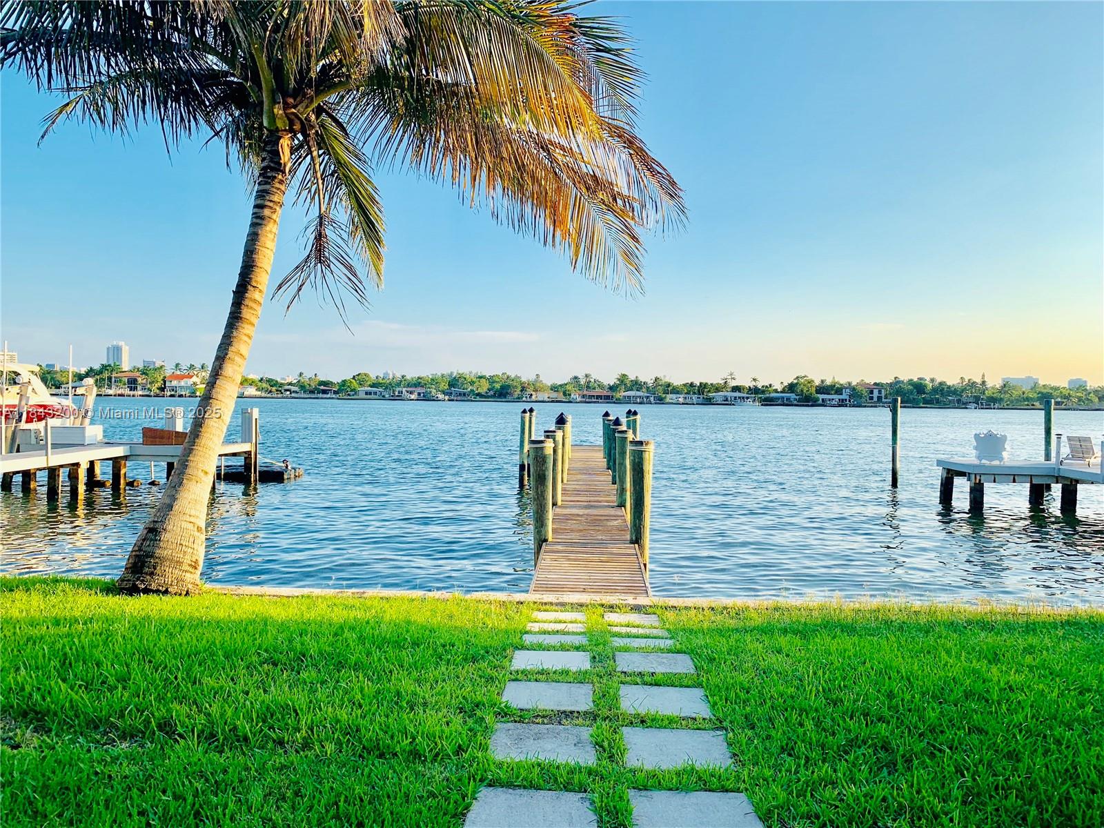 House for Rent in Miami Beach, FL