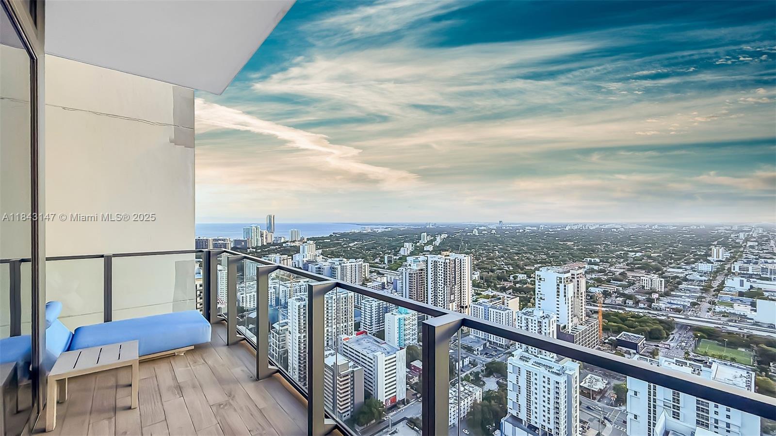 Condo for Sale in Miami, FL