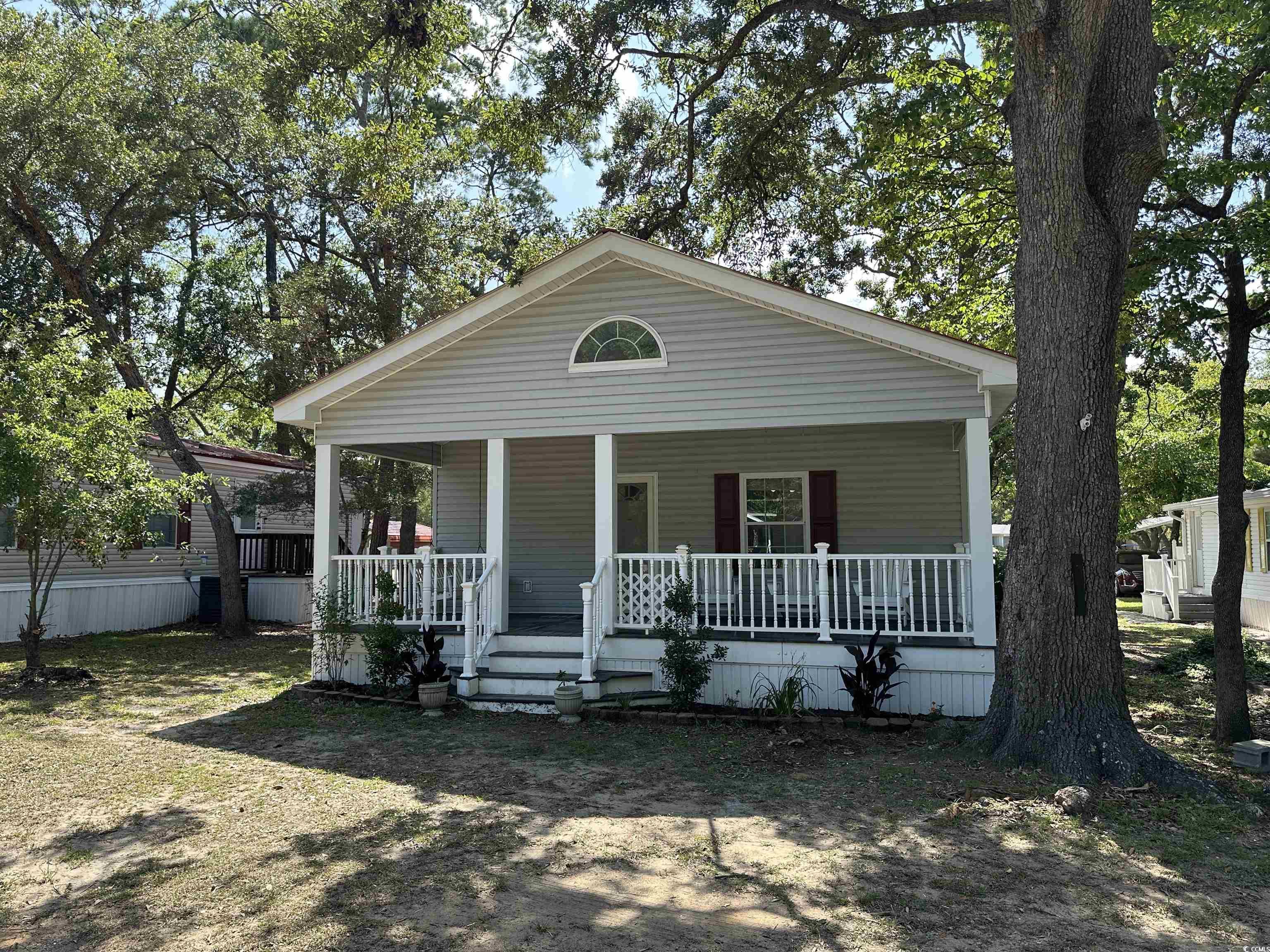 517 Porter Dr. Garden City, SC 29576
