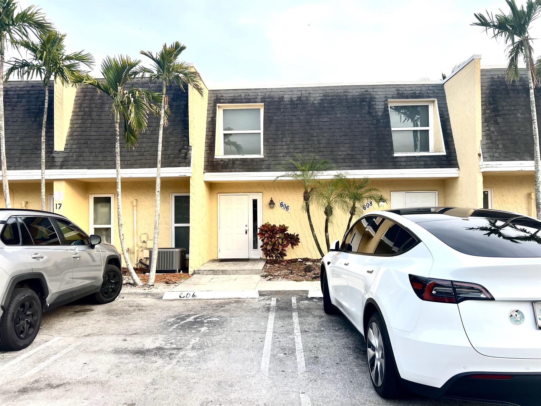 606 1st Street Unit , Boynton Beach, Florida 33435