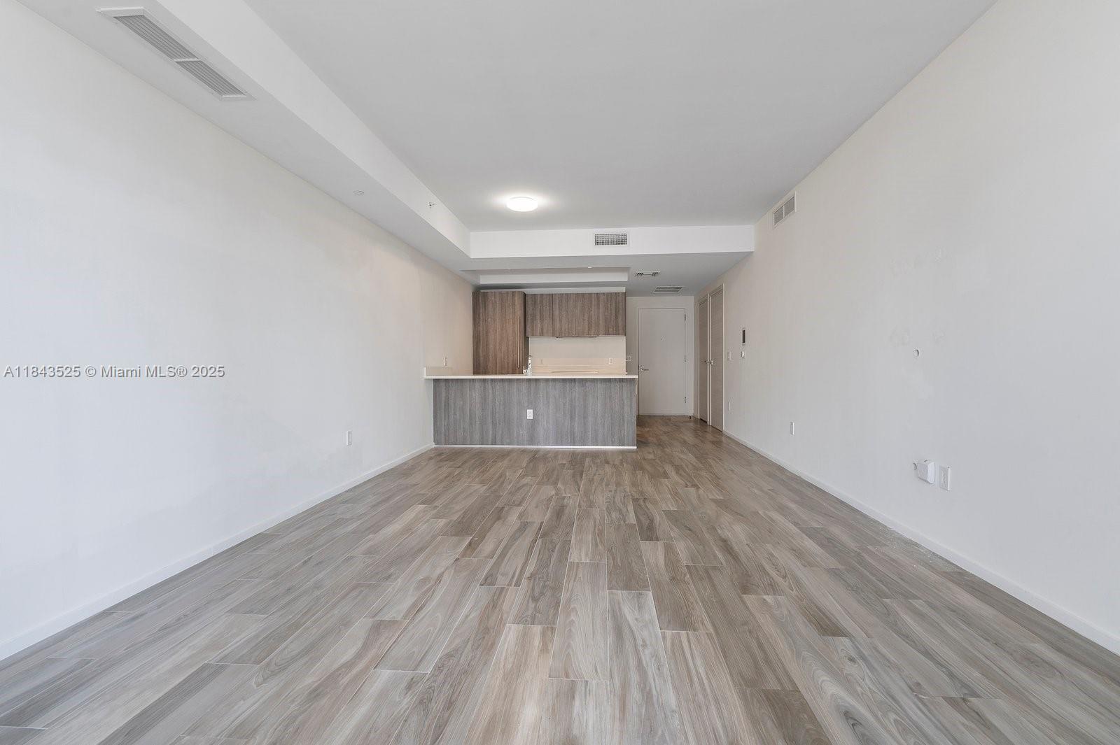 801 S Miami Ave #2402, Miami FL 33130