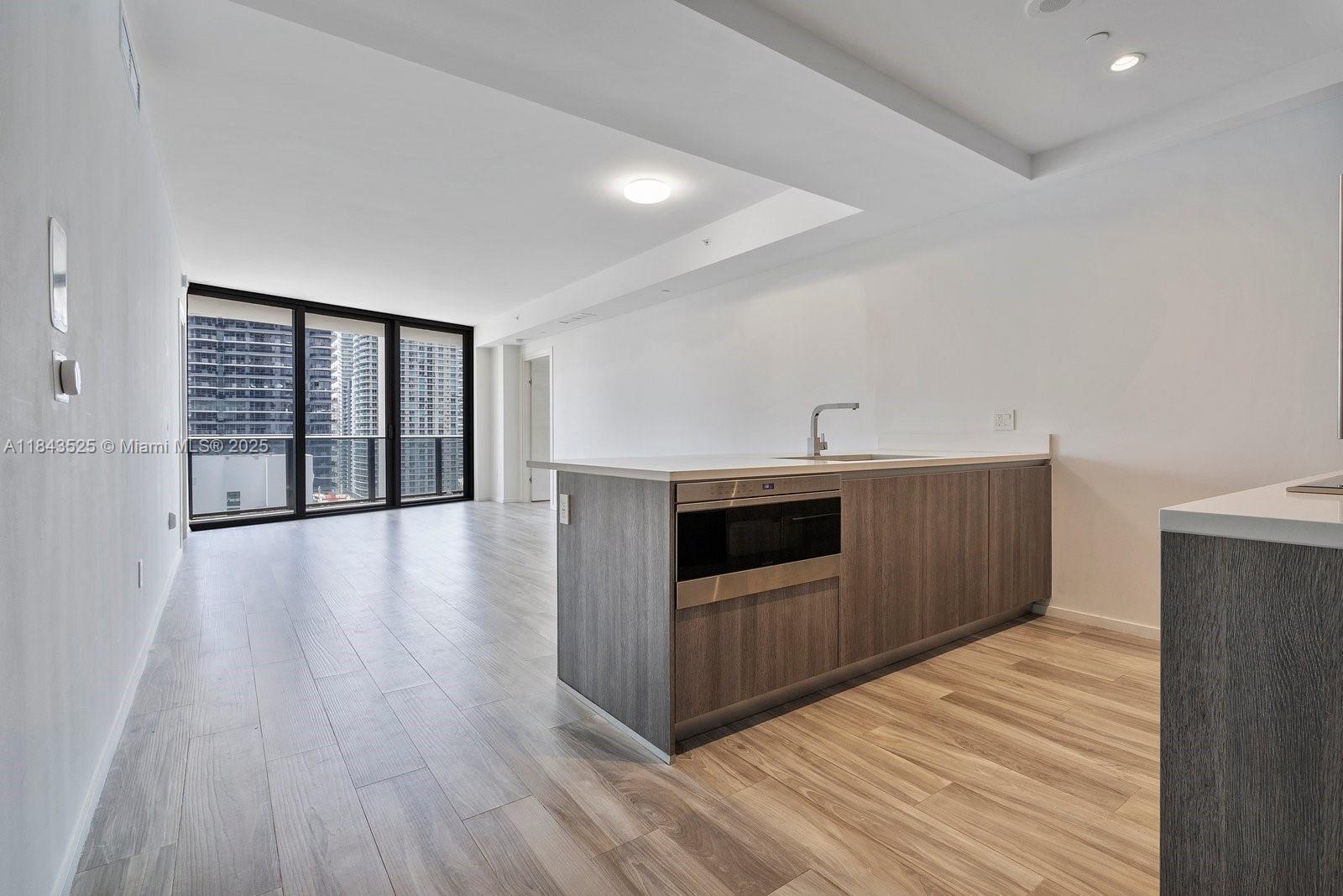 801 S Miami Ave #2402, Miami FL 33130