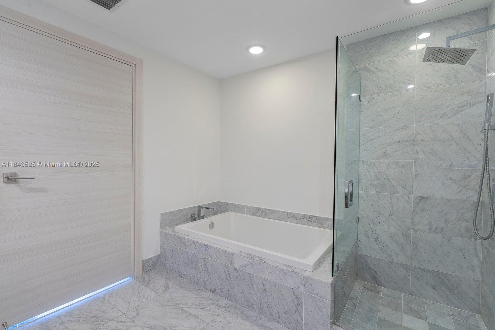 801 S Miami Ave #2402, Miami FL 33130