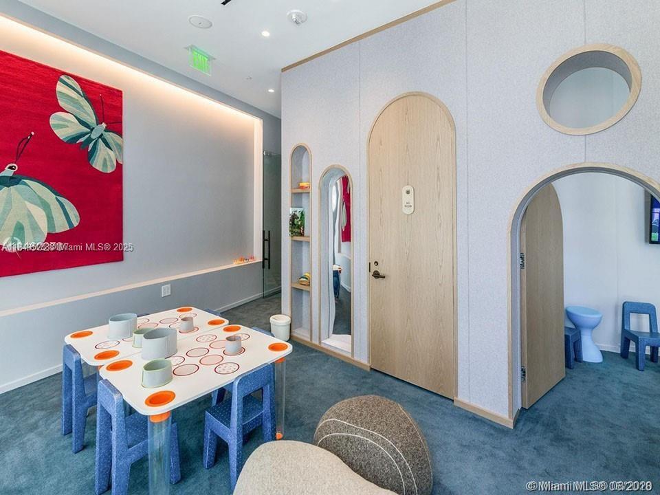801 S Miami Ave #2402, Miami FL 33130