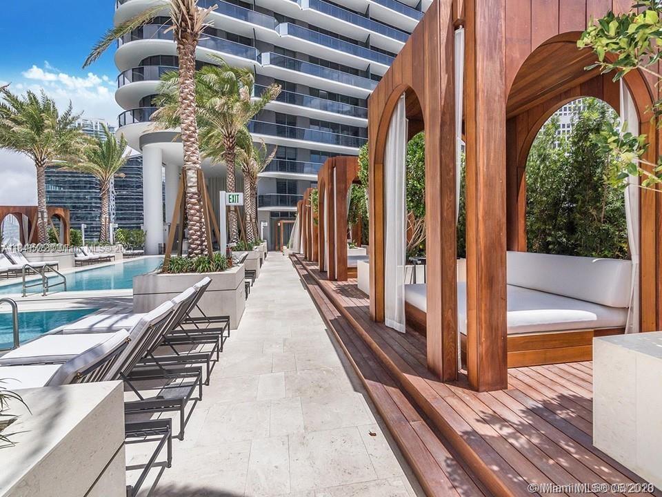 801 S Miami Ave #2402, Miami FL 33130