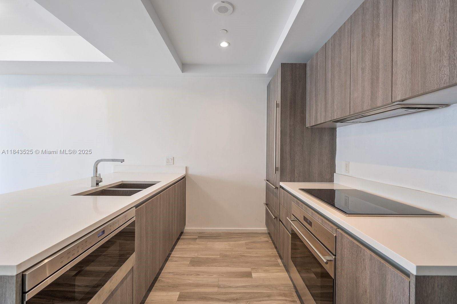 801 S Miami Ave #2402, Miami FL 33130