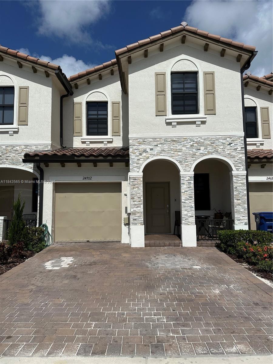 Silver Palm Residential H