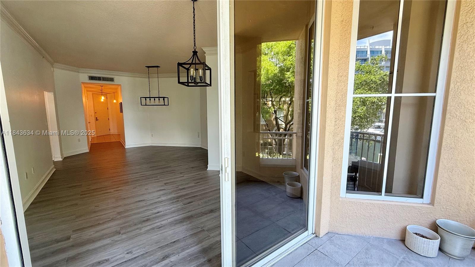 3001 NE 185th St #201, Aventura FL 33180