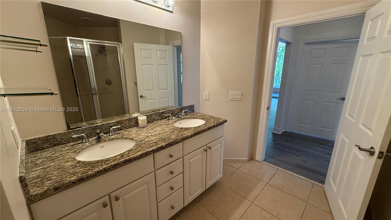 3001 NE 185th St #201, Aventura FL 33180
